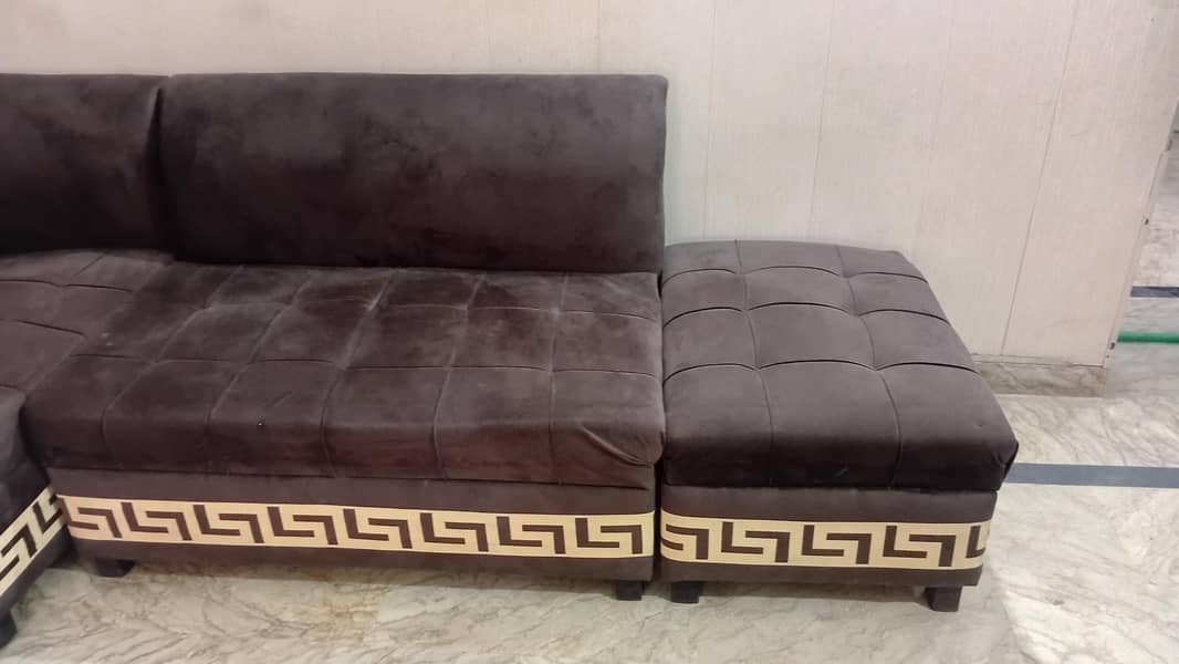 L shape sofa & Table 4