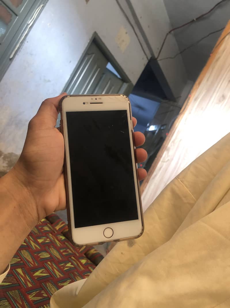 iPhone 8pl 1