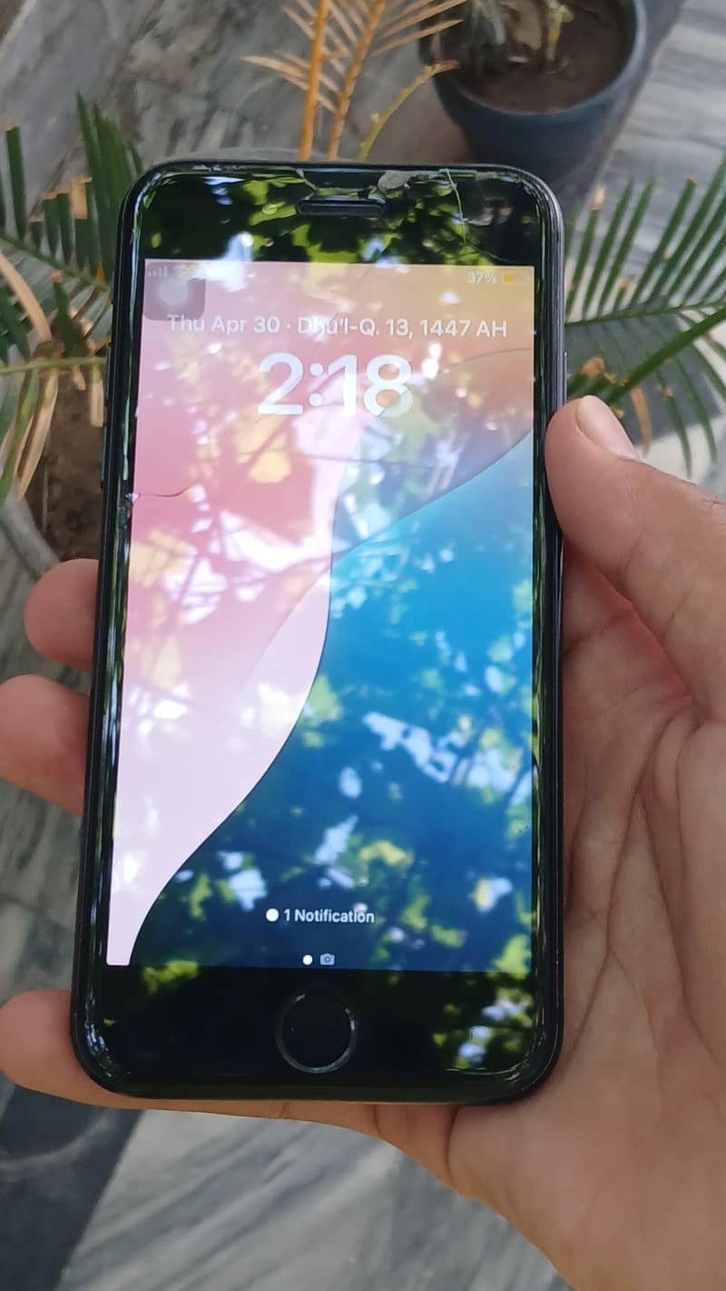 iphone SE 2nd generation 4