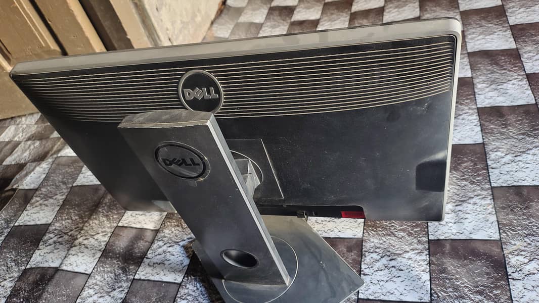 DELL LCD 2