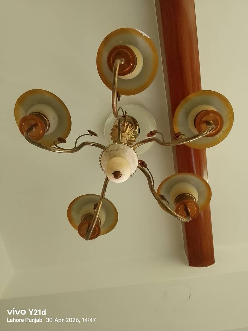 celling light. . 0
