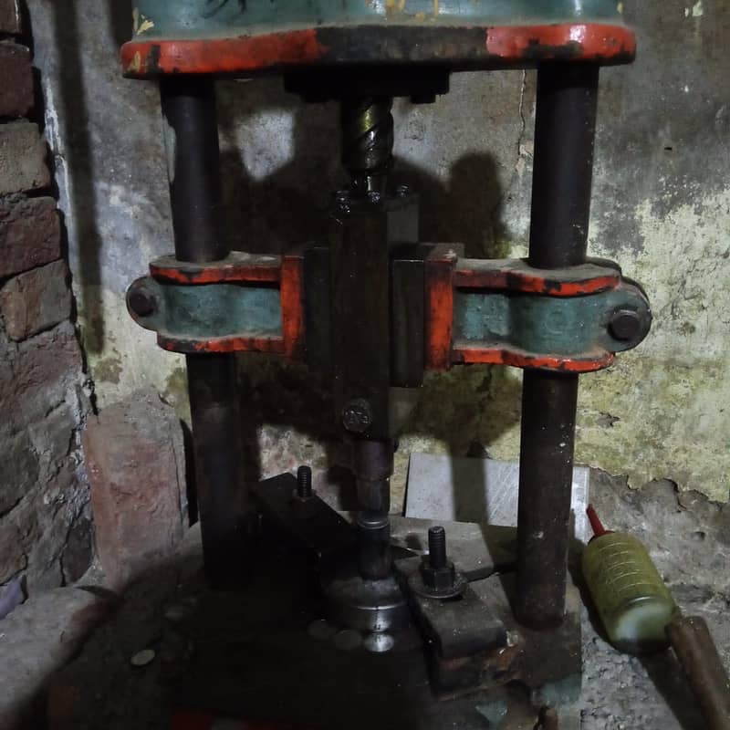 Hand press 3