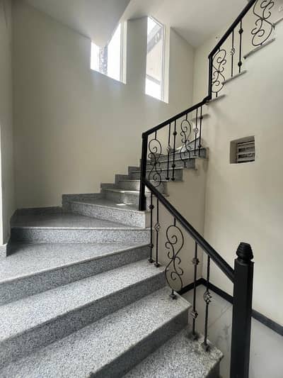 DHA Phase 2 One Kanal Beautiful Location House
