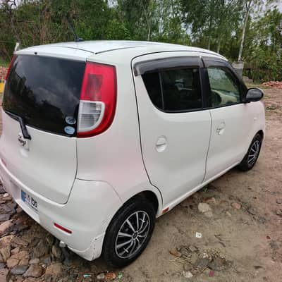 Nissan moco 660cc. . . . Model 10/14. . . . . Rs 20 lac