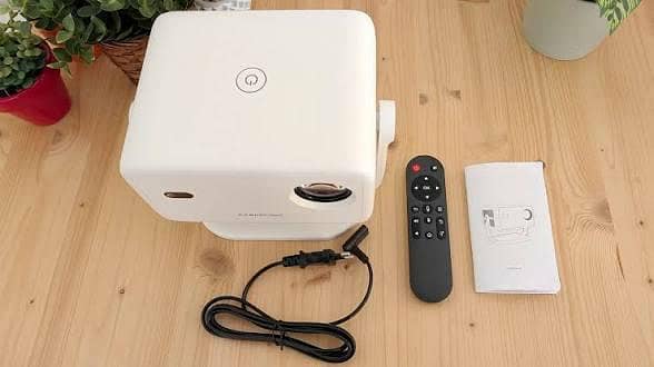 Magicubic portable projector 1