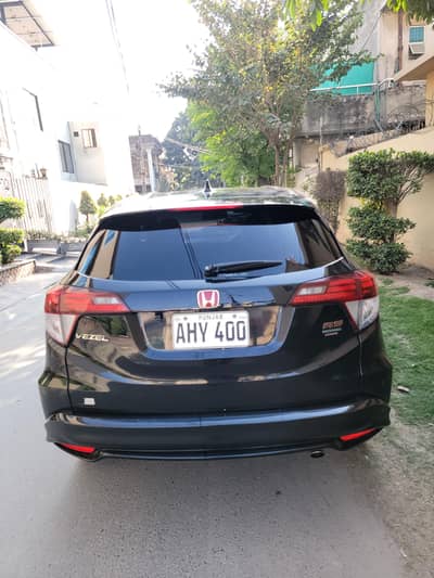 Honda Vezel 2016 Model 21 Import Rs turbo  Total Genuine grade 4