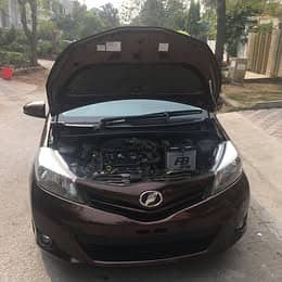 Toyota Vitz 2014