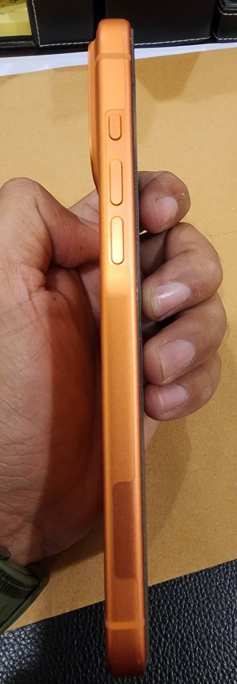Scratch less condition 17 pro max 2
