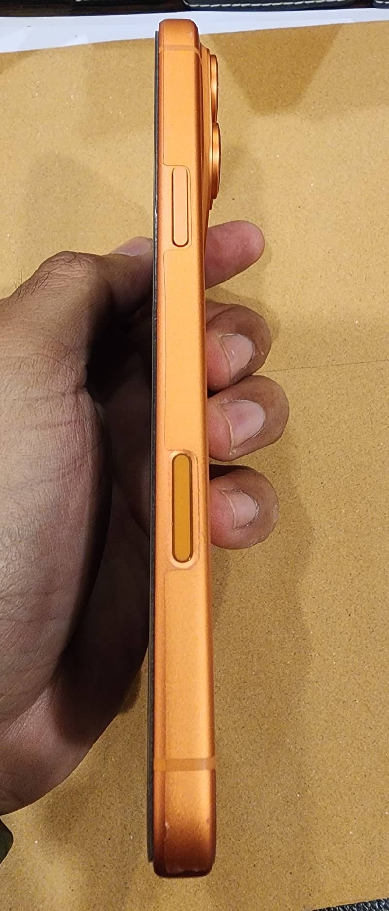 Scratch less condition 17 pro max 7