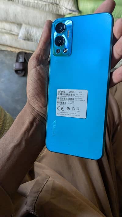 Infinix hot 12