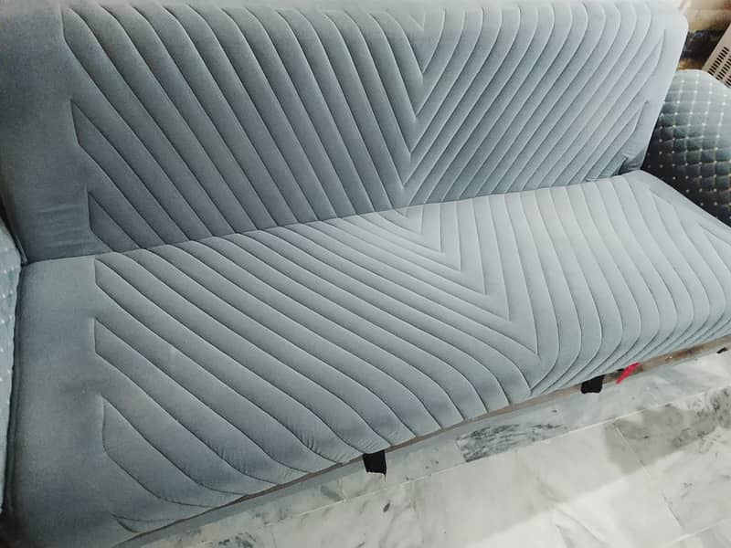 Sofa come bed 1