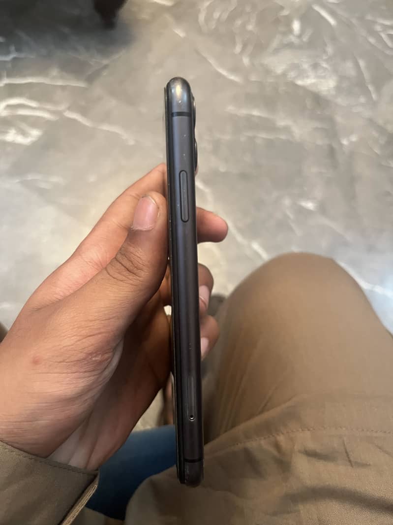 Iphone 11 4