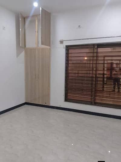 8 Marla house for rent