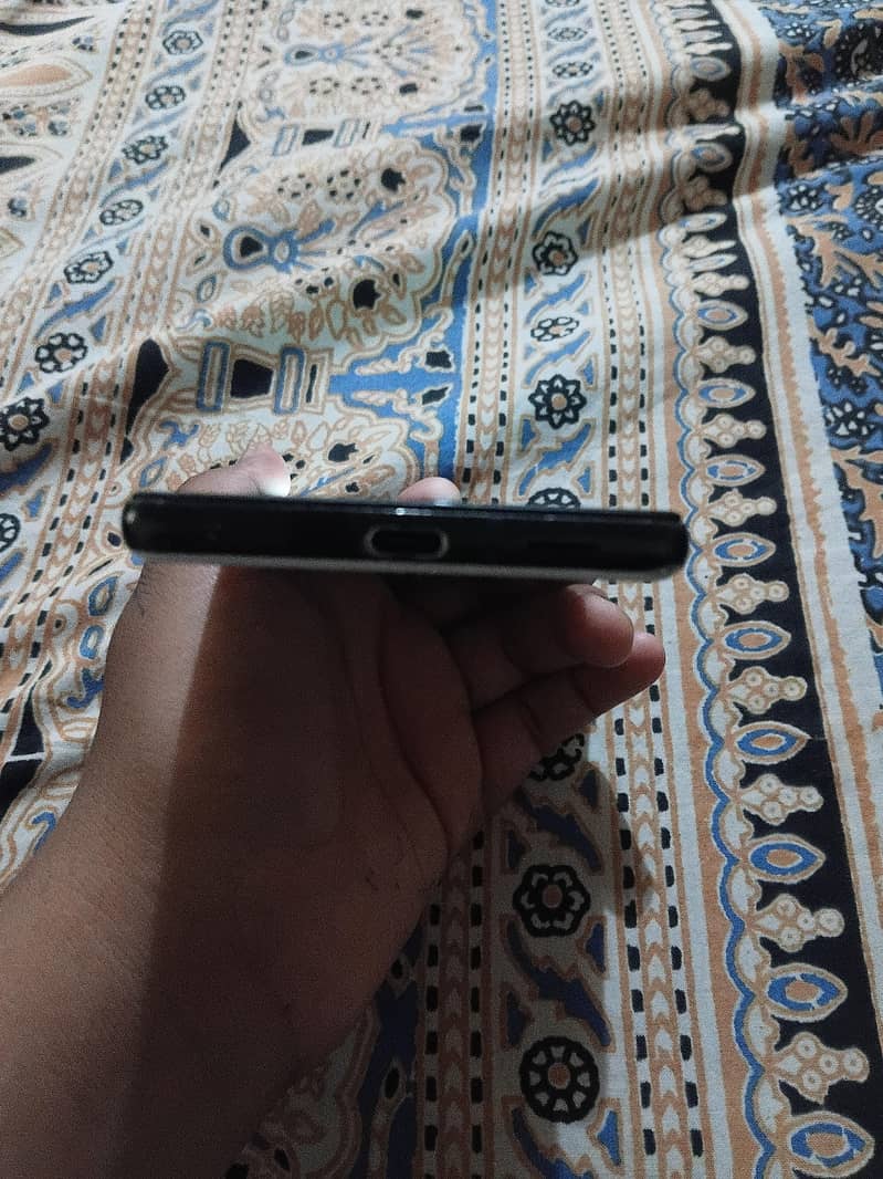 Google Pixel 6A 3