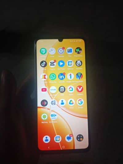 vivo Y04