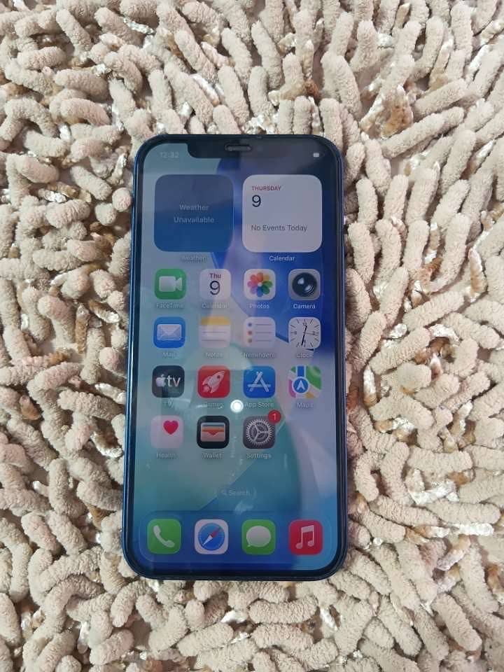 iPhone 12 3