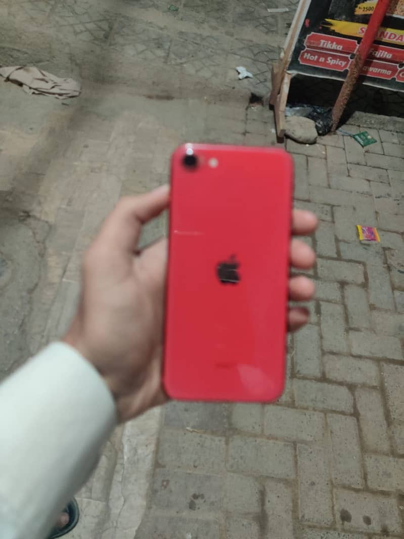 iPhone SE 0