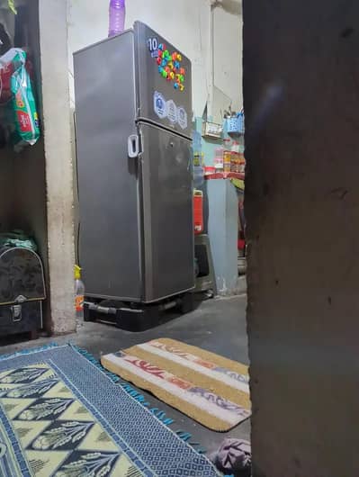 Home refrigerator
