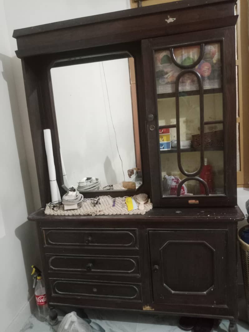 vanity 0