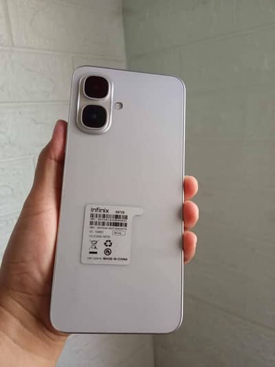 INFINIX SMART 10 LUSH CONDITION