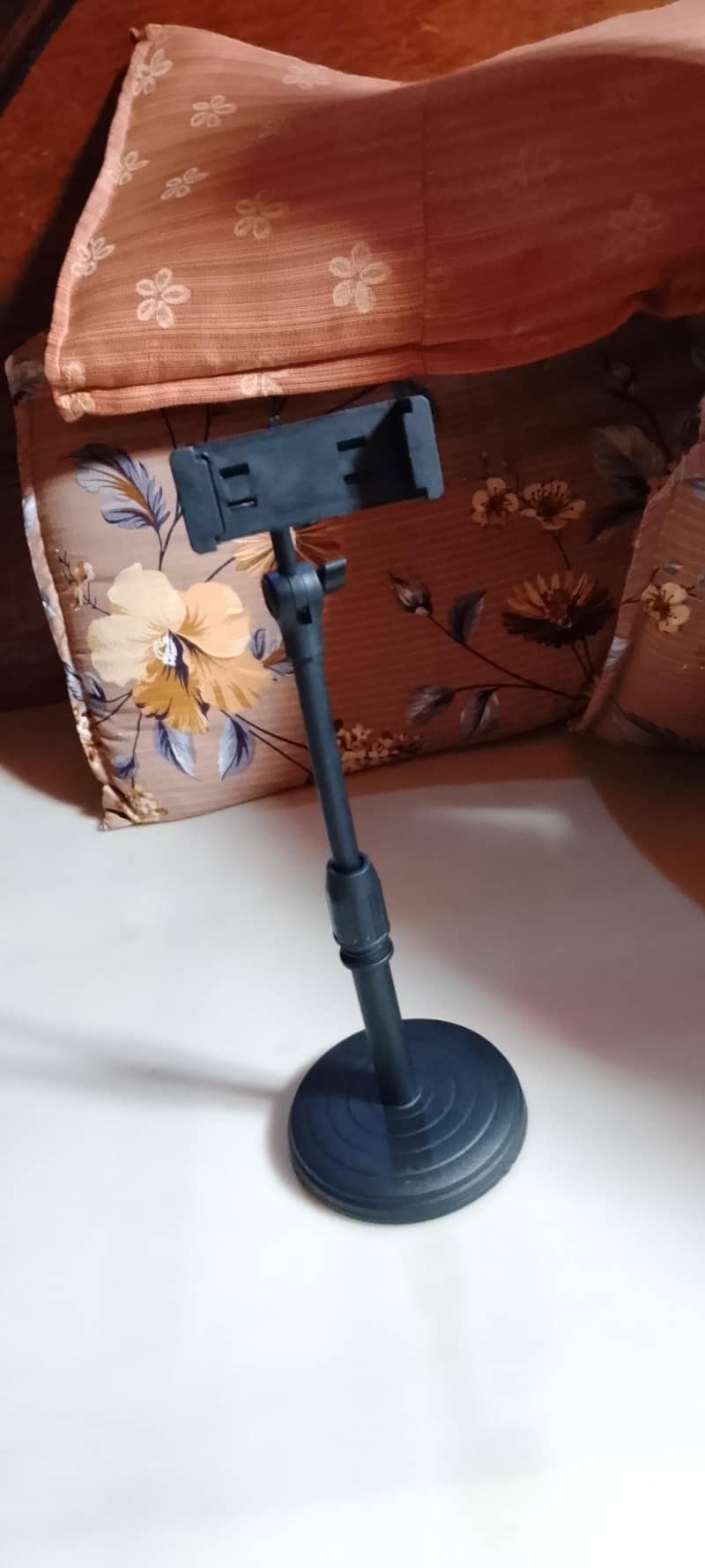 Mobile stand 2
