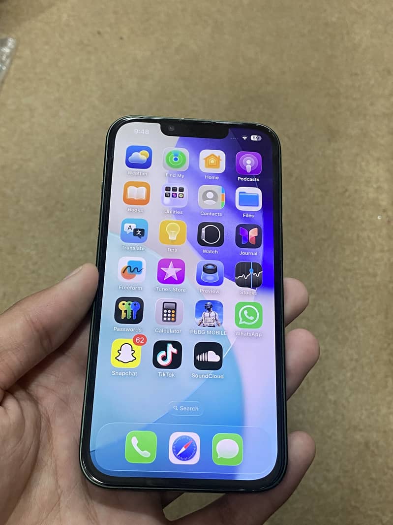 iPhone 13 6
