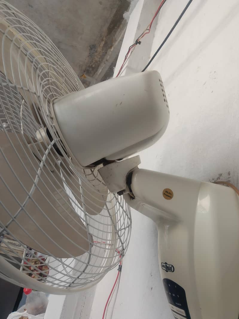 Bracket Fan 2