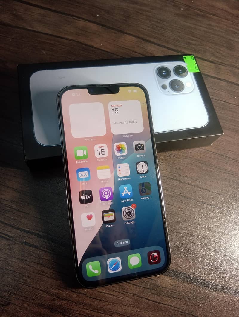 iPhone 13 Pro Max 1