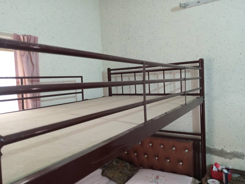آئرن بیڈ میٹریس کے بغیر 6×4 فٹ 2