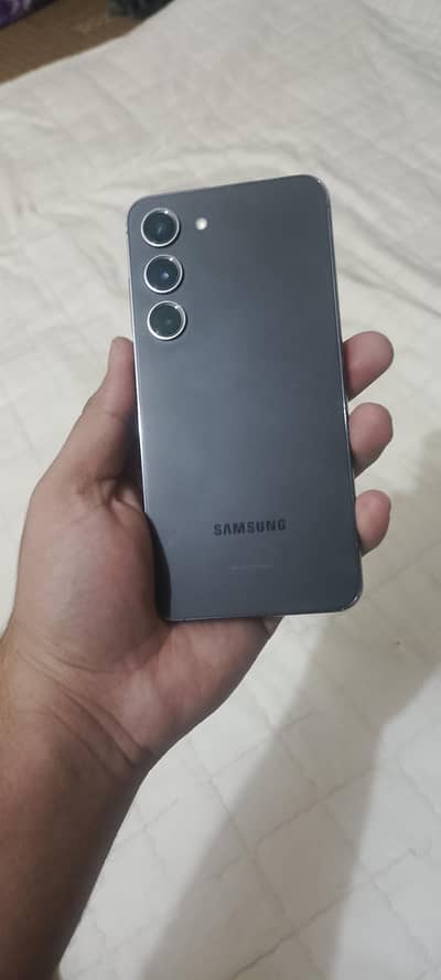 Samsung Galaxy s23  8/128 Cp proved just scratches on glass screen