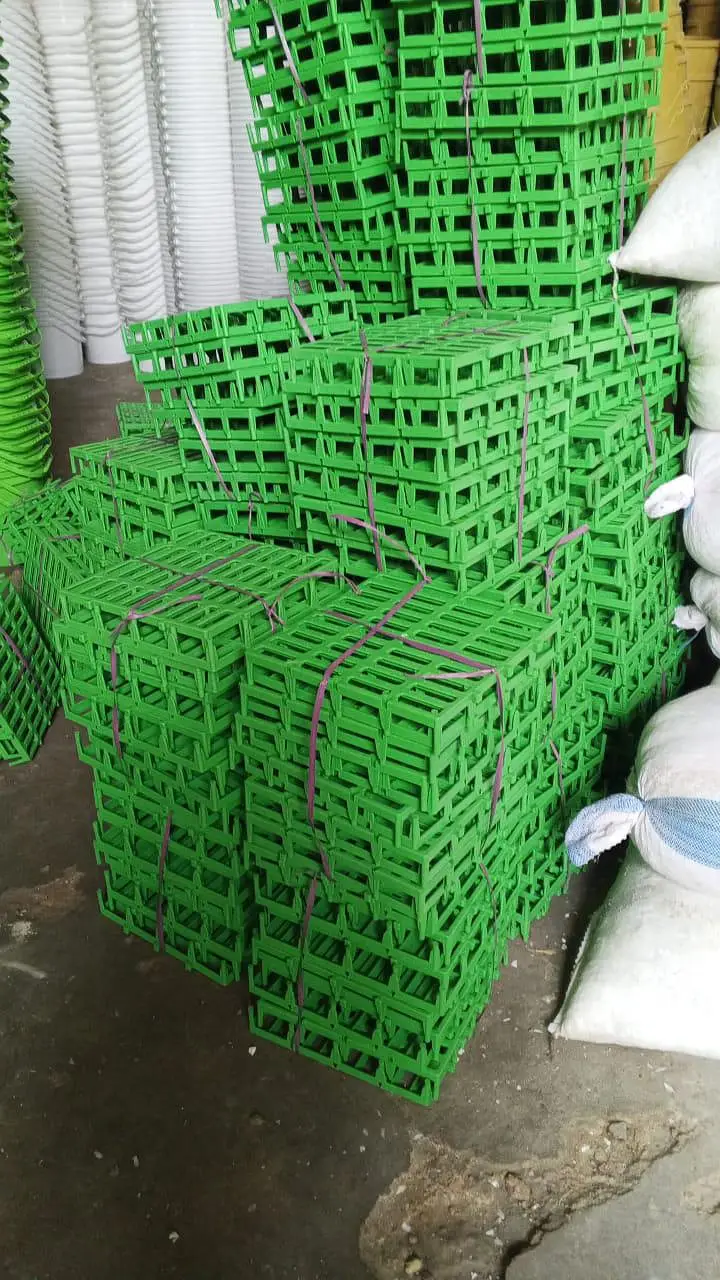 Heavy duty plastic pallet — photo 2