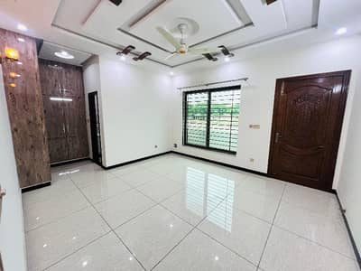 1 KANAL NEW HOUSE FOR SALE MULTI F-17 ISLAMABAD ALL FACILITY AVAILABLE CDA PPROVED SECTOR MPCHS