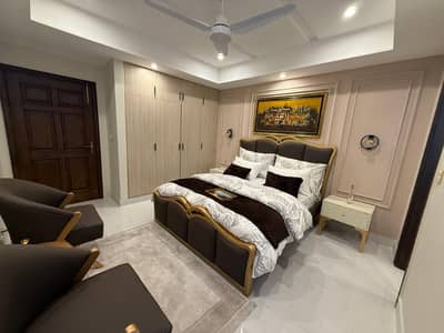 1 Bed Furnished Apartment on Daily Basis in Rs 3000.
