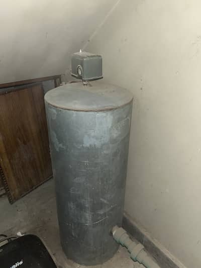 water pressure motor
