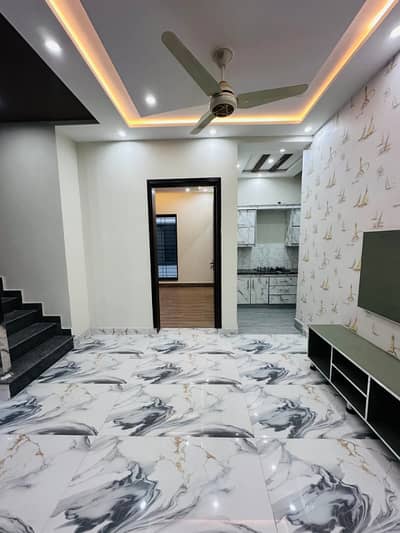 Jubilee Town 5 Marla House Prime Location Available For Sale