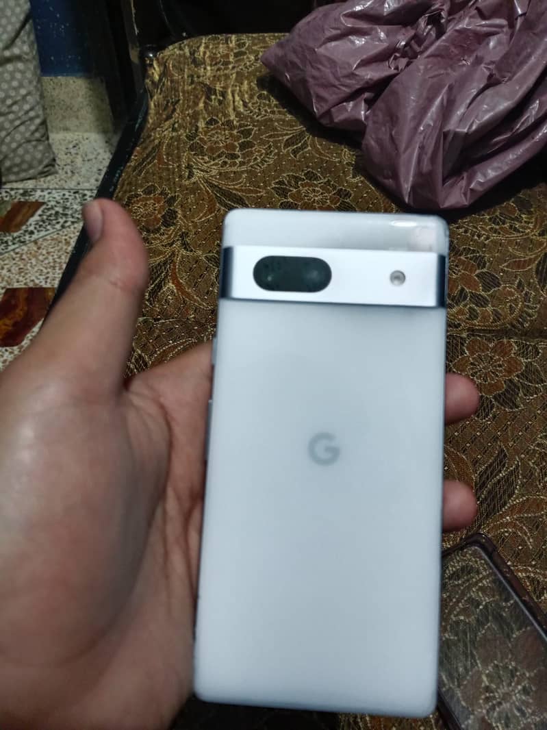 Google pixel 7a 4
