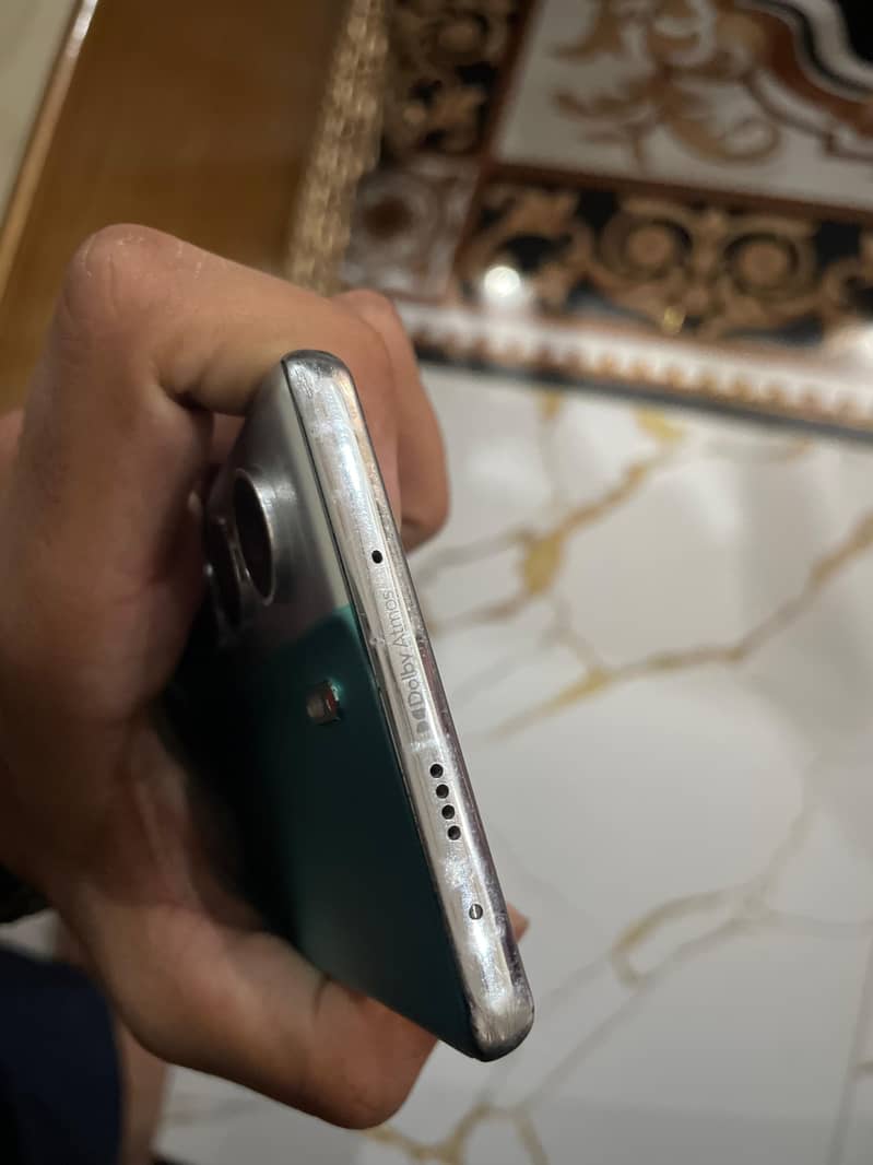Techno camon 40 pro 4