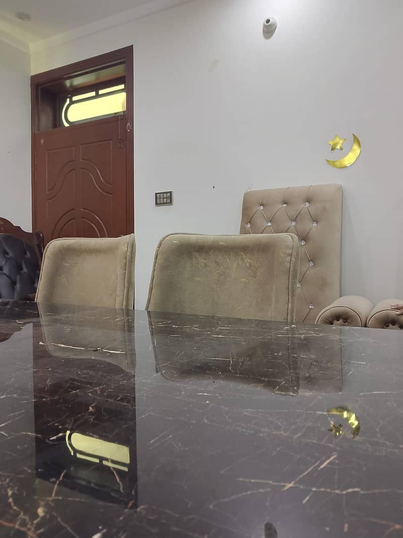 Dining table 6 seater 1