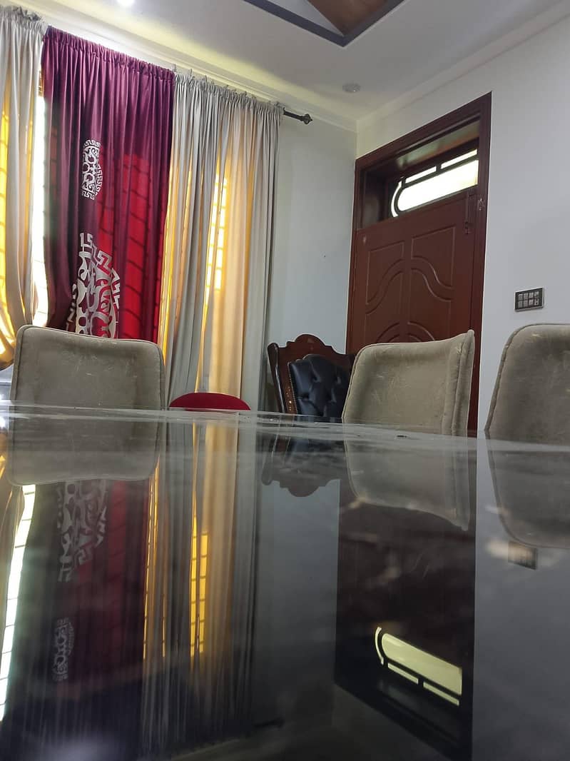 Dining table 6 seater 7