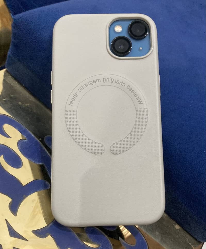 iPhone 13 3