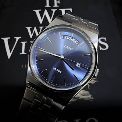 Brand new orignal casio watch with day date