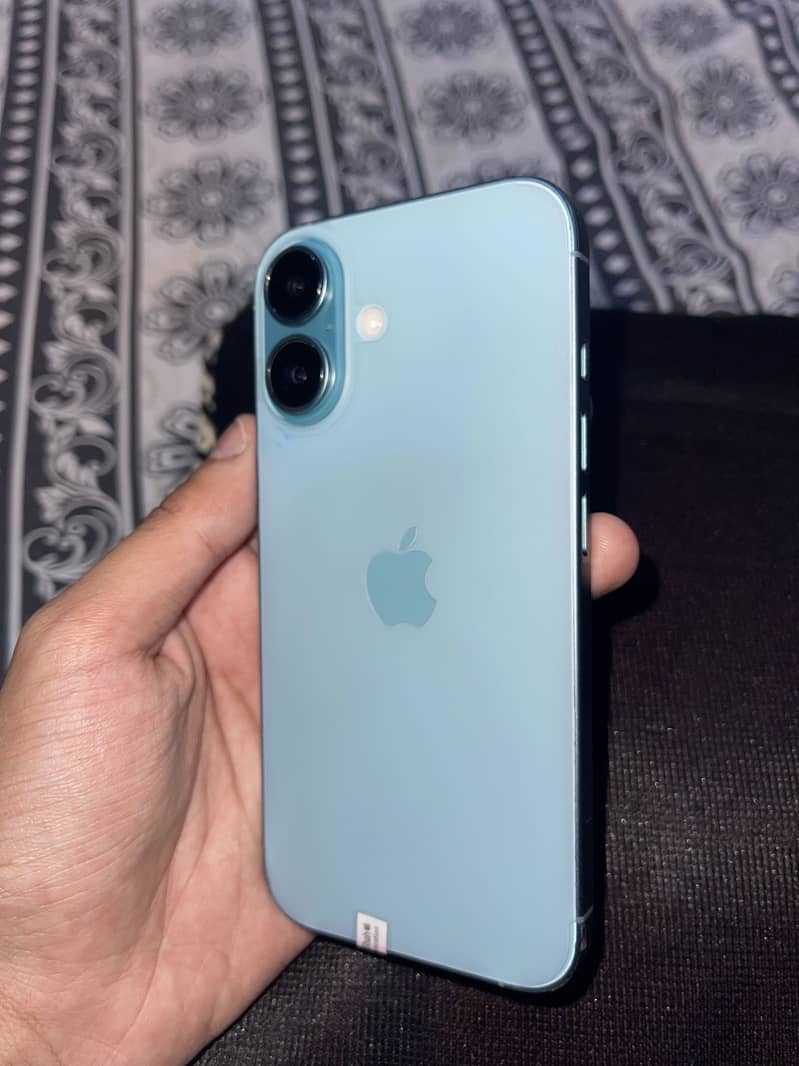iPhone 16 1