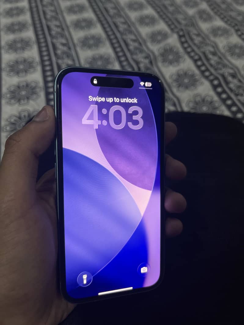 iPhone 16 7
