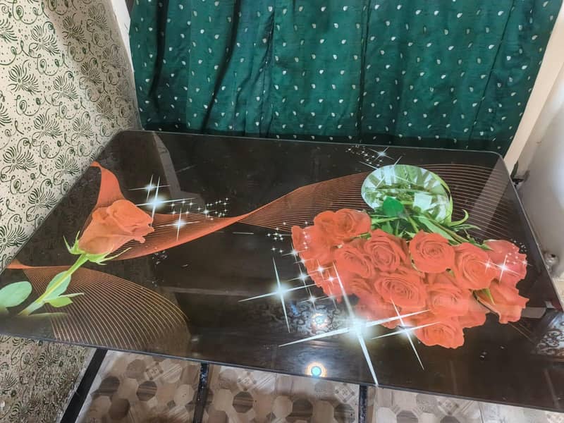Dining table 0