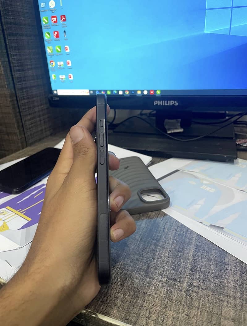iPhone 15 1
