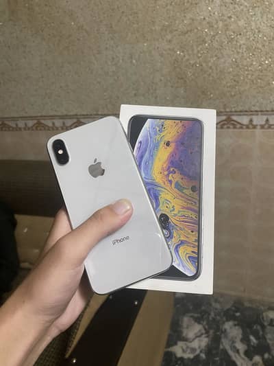 Iphone XS with BOX