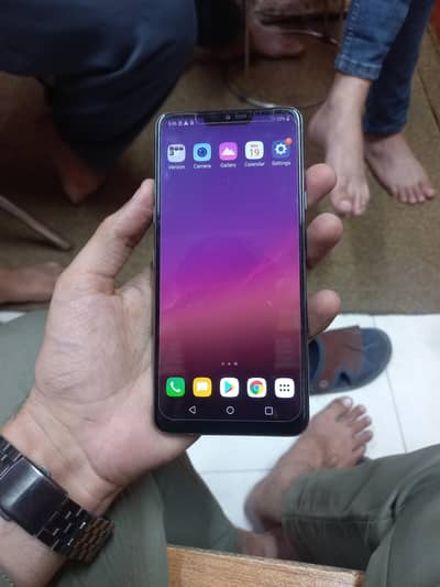 LG G7 Thinq available in normal condition 4gb 64gb Pta approved all ok