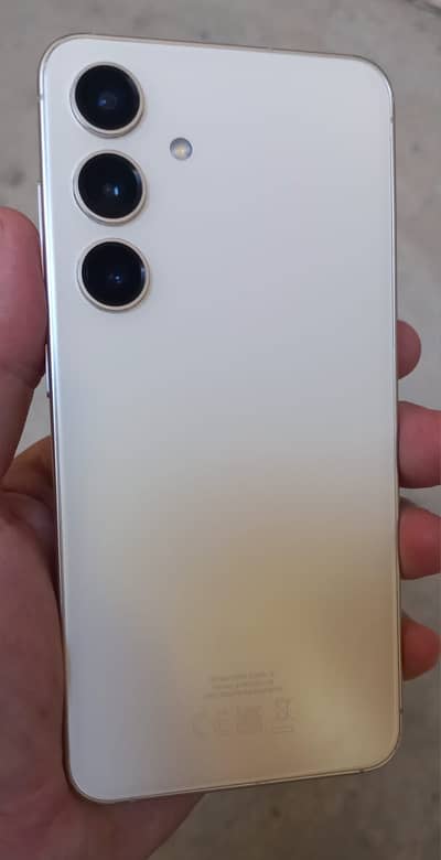 Samsung  S24 8/128 snapgragon