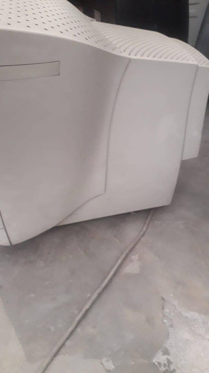 Computer monitors 1