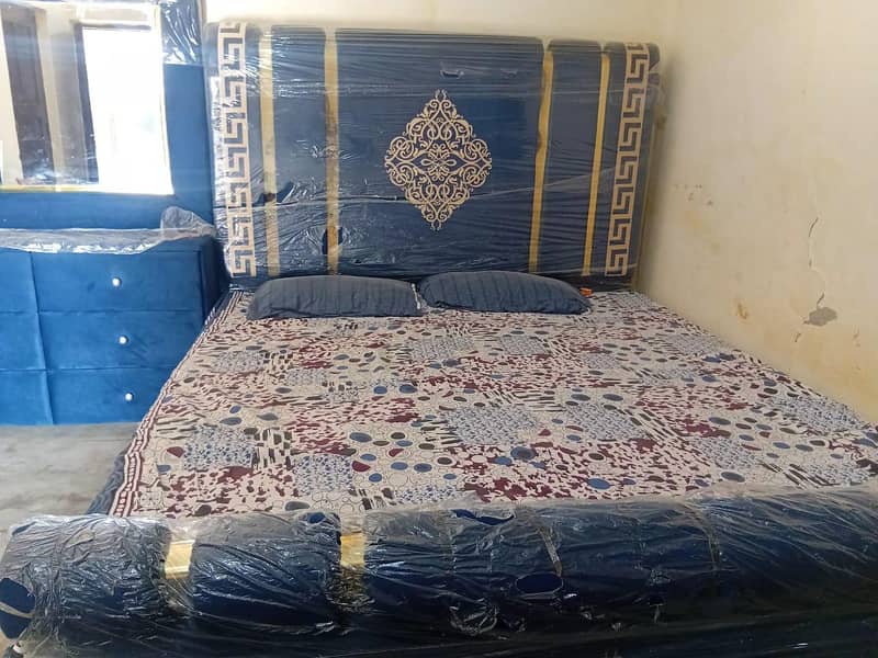 Bed set with dressing table 1